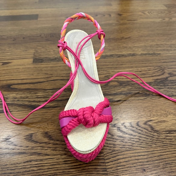 SCHUTZ SHOES. NWOB - Picture 3 of 3